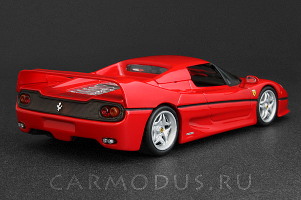 Ferrari F50 (1995) – MINICHAMPS 1:43